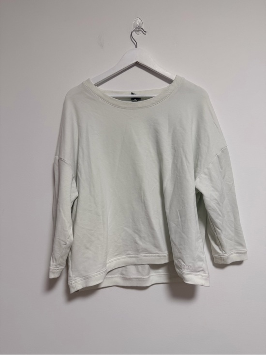 Bench Tops - Bench Relaxed Crewneck Sweatshirt in off-white - 3/4 sleeves